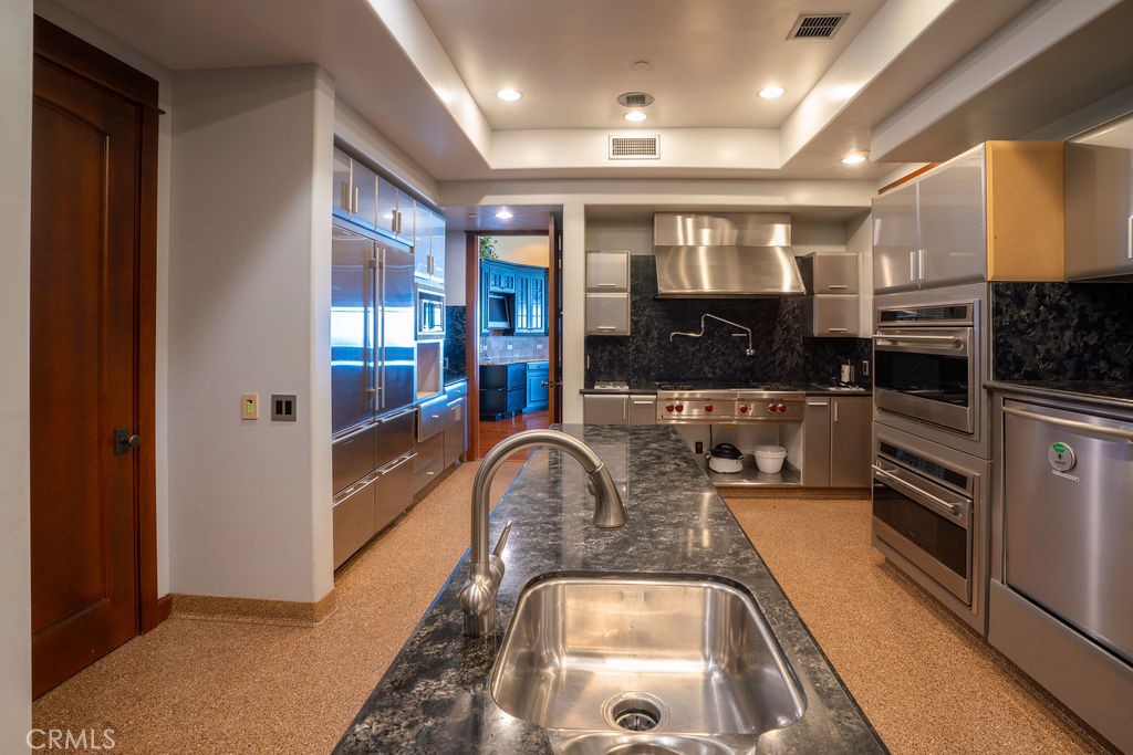 MLS #OC25023879 image #4