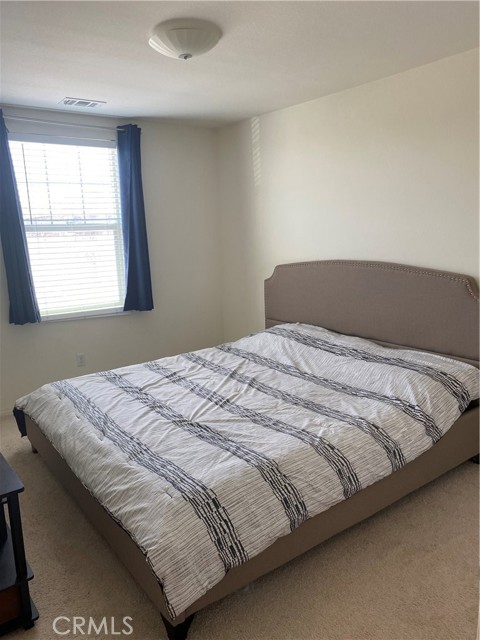 17620 Comfrey Drive, San Bernardino CA: https://media.crmls.org/medias/3cabb538-19eb-4941-80a1-9c1c2b69f2ed.jpg