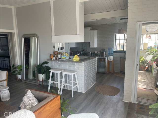 227 44th Street, Manhattan Beach, California 90266, 6 Bedrooms Bedrooms, ,3 BathroomsBathrooms,Residential,Sold,44th,SB23092091