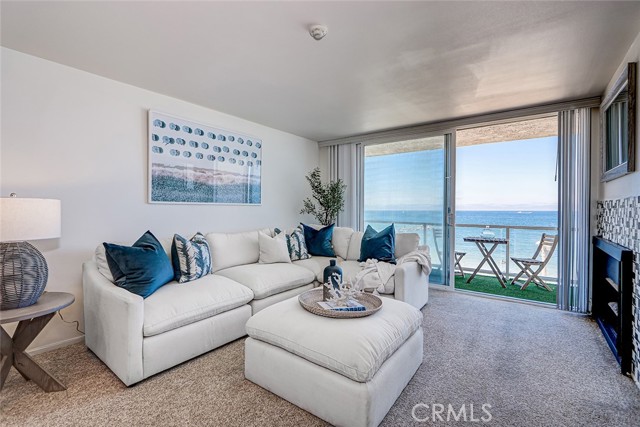615 Esplanade, Redondo Beach, California 90277, 1 Bedroom Bedrooms, ,1 BathroomBathrooms,Residential,For Sale,Esplanade,SB25196667