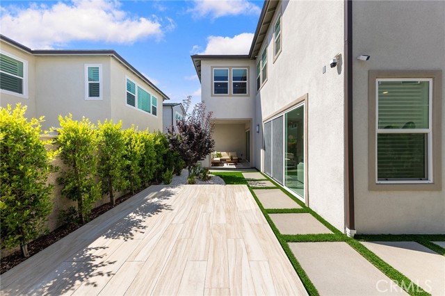 131 Bear Leaf Drive, Lake Forest CA: https://media.crmls.org/medias/3cad6de0-d238-4e00-afd6-f77806e7648f.jpg