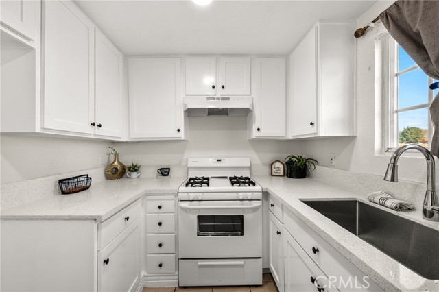 Detail Gallery Image 16 of 41 For 17425 Arrow Bl #8,  Fontana,  CA 92335 - 2 Beds | 1/1 Baths