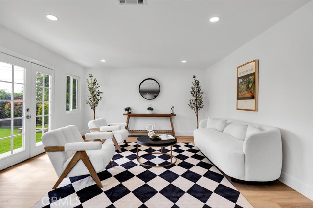 Detail Gallery Image 24 of 67 For 8459 La Vela, Whittier,  CA 90605 - 5 Beds | 4/1 Baths