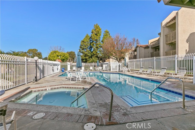 Detail Gallery Image 24 of 27 For 16581 Grunion Lane #204,  Huntington Beach,  CA 92649 - 2 Beds | 2 Baths