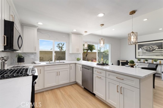 Detail Gallery Image 17 of 55 For 13864 Elgers St, Cerritos,  CA 90703 - 3 Beds | 2 Baths