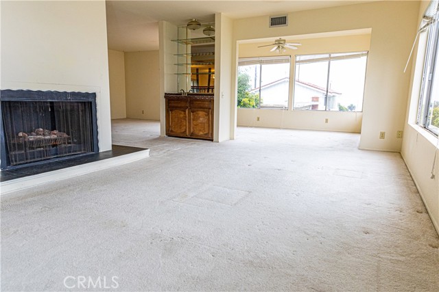 3621 S Emily Street, San Pedro CA: https://media.crmls.org/medias/3caef07f-143b-448d-87b4-6986bb1312e0.jpg