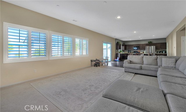 Detail Gallery Image 18 of 60 For 4822 Carl Ct, Jurupa Valley,  CA 91752 - 5 Beds | 3/1 Baths