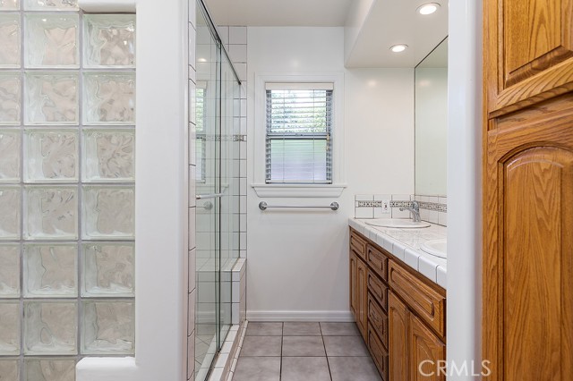 Detail Gallery Image 15 of 40 For 116 N Canyon, Monrovia,  CA 91016 - 5 Beds | 4 Baths