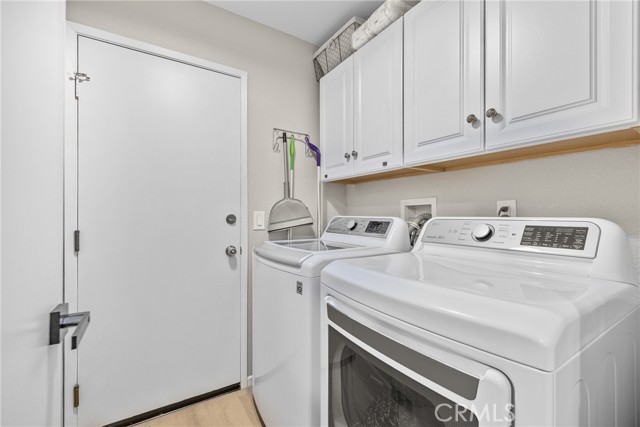 Detail Gallery Image 12 of 16 For 3415 Hawthorne, Corona,  CA 92881 - 3 Beds | 2 Baths