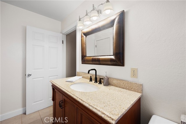 28833 Manitoba Drive, Lake Arrowhead CA: https://media.crmls.org/medias/3cb16f1d-ca09-47a0-8056-6a7cd4368b97.jpg