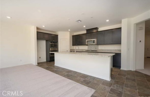 Detail Gallery Image 9 of 31 For 6418 June Mountain Way, Jurupa Valley,  CA 92509 - 4 Beds | 2 Baths