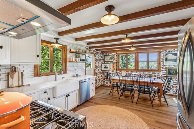 28901 Palisades, Lake Arrowhead, CA 92352