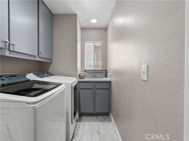 Detail Gallery Image 39 of 42 For 38948 Glenwood, Palmdale,  CA 93551 - 4 Beds | 3 Baths