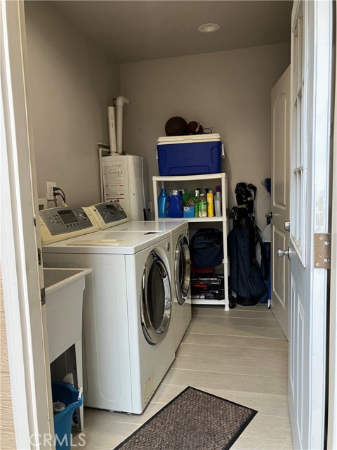 Detail Gallery Image 11 of 12 For 2059 N Vermont, Los Angeles,  CA 90027 - 2 Beds | 2 Baths