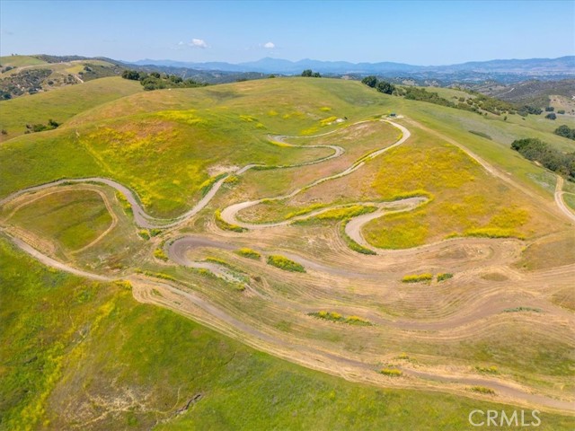74650 Interlake Road, Bradley CA: https://media.crmls.org/medias/3cb35f18-a24a-46d5-a76b-d4d2a84f4c5c.jpg