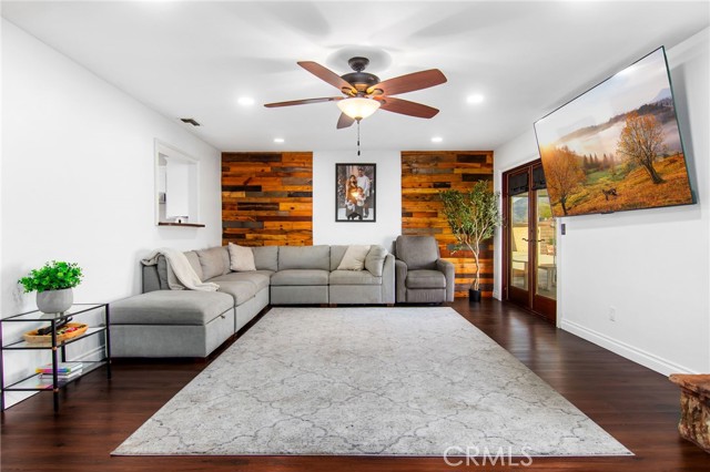 Detail Gallery Image 4 of 35 For 43160 Sandy Ct, Hemet,  CA 92544 - 3 Beds | 2 Baths