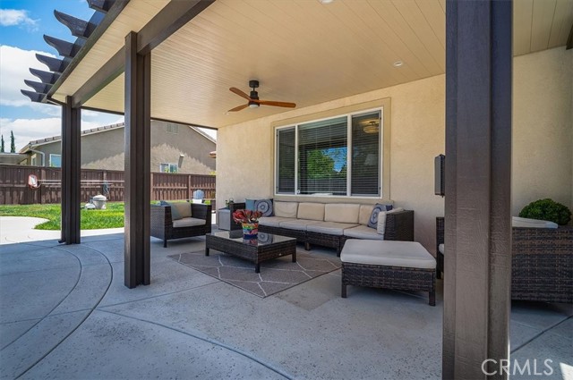 Detail Gallery Image 34 of 44 For 32804 Red Carriage Rd, Winchester,  CA 92596 - 5 Beds | 3 Baths