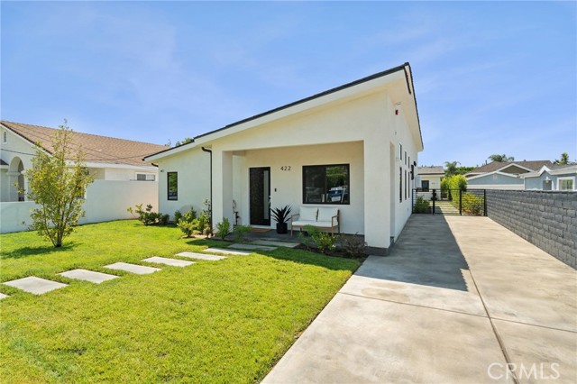 Detail Gallery Image 1 of 29 For 422 Almond Ave, Monrovia,  CA 91016 - 5 Beds | 4 Baths