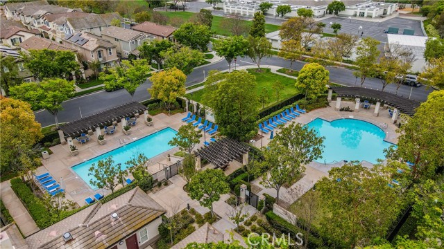 142 Main Street, Ladera Ranch CA: https://media.crmls.org/medias/3cb442a2-2684-4b56-9720-fdddfa6dc3a9.jpg