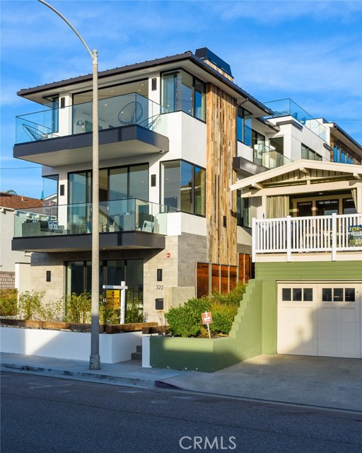 322 Manhattan Avenue, Hermosa Beach, California 90254, 4 Bedrooms Bedrooms, ,4 BathroomsBathrooms,Residential,Sold,Manhattan,PV17017703