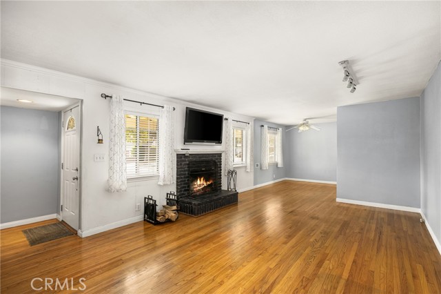 Detail Gallery Image 11 of 46 For 316 N Shattuck Pl, Orange,  CA 92866 - 3 Beds | 2 Baths
