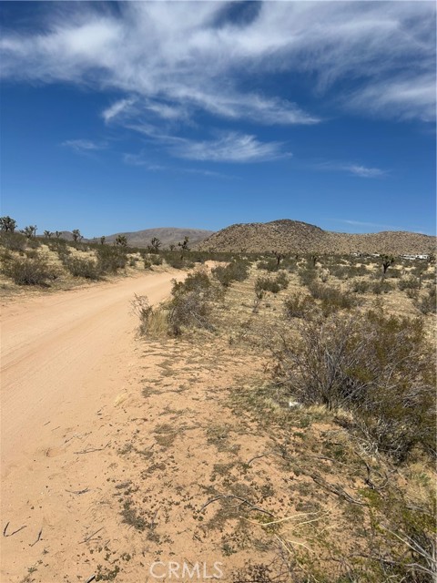 0 Fairview Valley Road, Apple Valley CA: https://media.crmls.org/medias/3cb4f977-513a-47b9-bb07-ccbd6f5d92a5.jpg