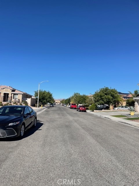 5825 Finchley Road, Palmdale CA: https://media.crmls.org/medias/3cb67f30-29d0-48b7-b1c0-dd49e070c94b.jpg
