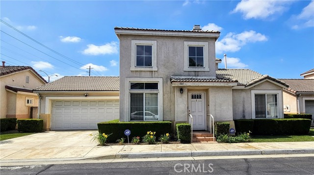 305 Oakview Dr, Azusa, CA 91702