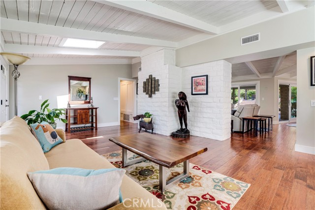 1289 La Jolla Drive photo 5