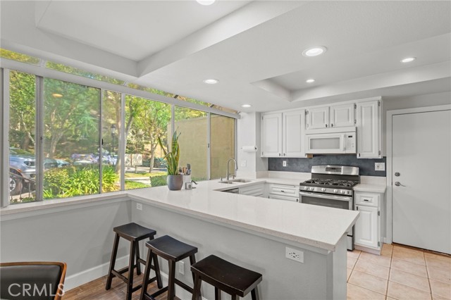 Detail Gallery Image 7 of 31 For 26481 Olivewood, Lake Forest,  CA 92630 - 3 Beds | 2 Baths