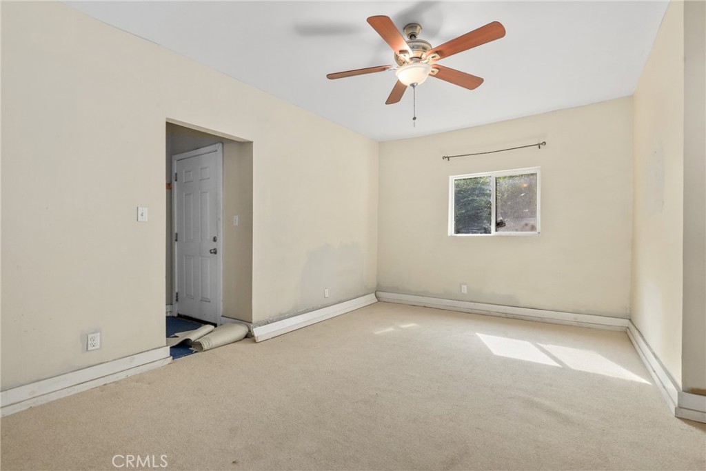 https://media.crmls.org/medias/3cb830cd-1e4e-458a-9826-1771deb3ea74.jpg?preset=X-Large