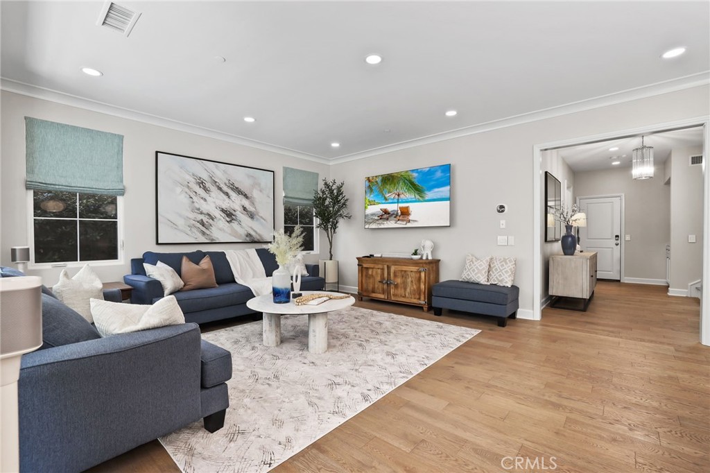 MLS #OC26158756 image #9