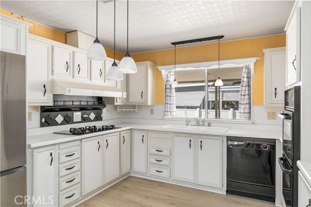 Detail Gallery Image 10 of 44 For 29045 Calle Del Buho, Murrieta,  CA 92563 - 2 Beds | 2 Baths