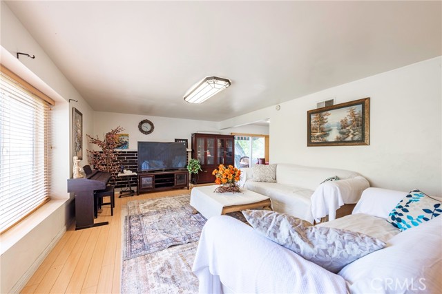 Detail Gallery Image 4 of 23 For 1245 Oakhaven Rd, Arcadia,  CA 91006 - 4 Beds | 4 Baths