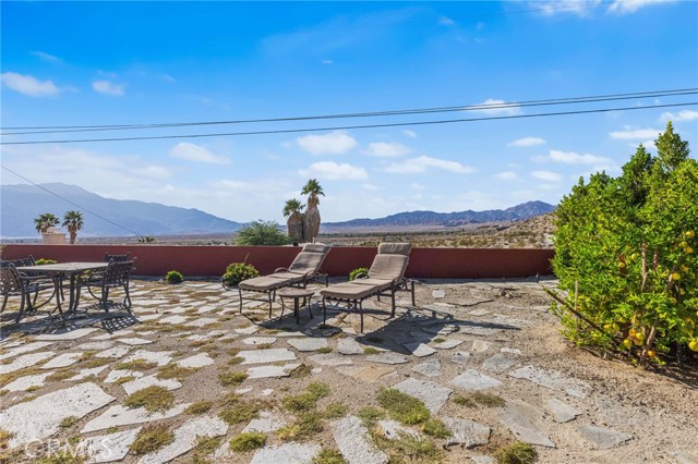 Detail Gallery Image 15 of 47 For 9095 Calle Barranca, Desert Hot Springs,  CA 92240 - 3 Beds | 2 Baths