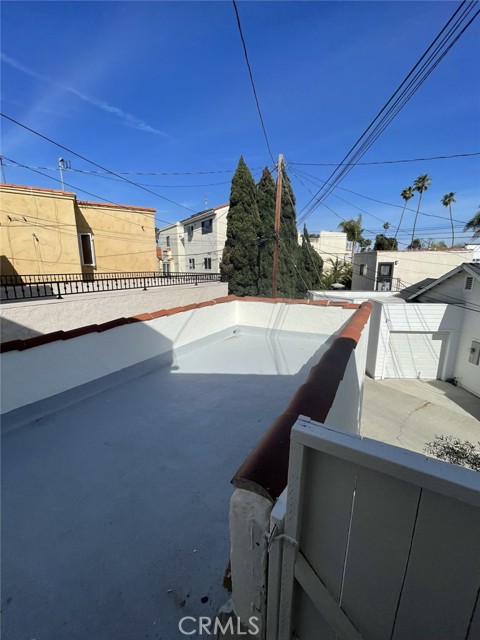 Detail Gallery Image 10 of 13 For 120 Savona Walk, Long Beach,  CA 90803 - 2 Beds | 1 Baths