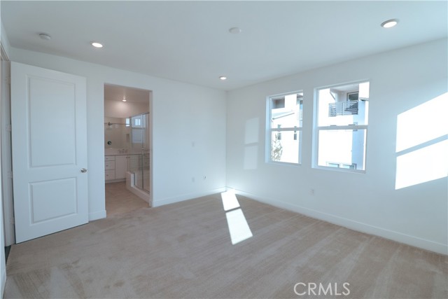418 Lobata, Irvine CA: https://media.crmls.org/medias/3cba5af8-5788-4fa4-a369-140eef1d9a4e.jpg