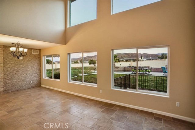 5712 Bienveneda, Palmdale CA: https://media.crmls.org/medias/3cbb8dfc-72e0-4902-8706-a338644ceb7a.jpg