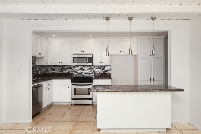 Detail Gallery Image 13 of 35 For 7738 Adwen St, Downey,  CA 90241 - 3 Beds | 2 Baths