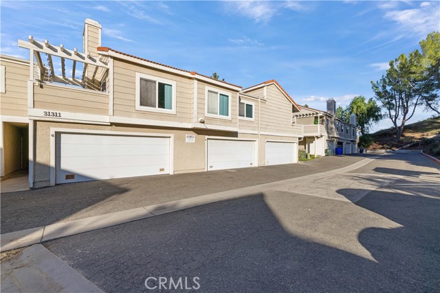 Detail Gallery Image 25 of 27 For 31311 the Old Rd #B,  Castaic,  CA 91384 - 3 Beds | 2/1 Baths