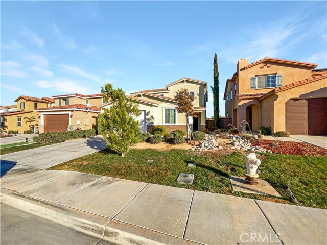 Detail Gallery Image 9 of 20 For 35232 Tulsi Ct, Lake Elsinore,  CA 92532 - 4 Beds | 3/1 Baths