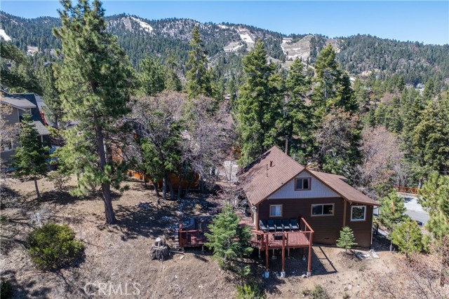 Detail Gallery Image 1 of 43 For 43418 Ridge Crest Dr, Big Bear Lake,  CA 92315 - 2 Beds | 2 Baths