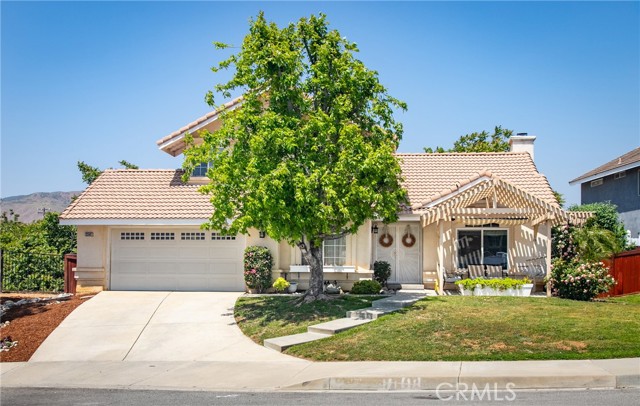 Detail Gallery Image 1 of 36 For 33562 Tahitian Pl, Yucaipa,  CA 92399 - 5 Beds | 3 Baths