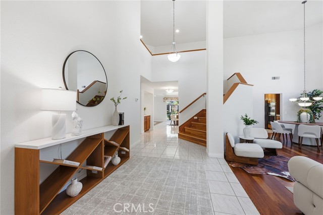 Detail Gallery Image 3 of 38 For 777 Covewood Street, Oak Park,  CA 91377 - 4 Beds | 3 Baths