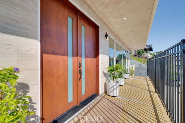11837 Rideout Way, Whittier CA: https://media.crmls.org/medias/3cbe148b-38e2-459d-91d6-06f33a568f4b.jpg