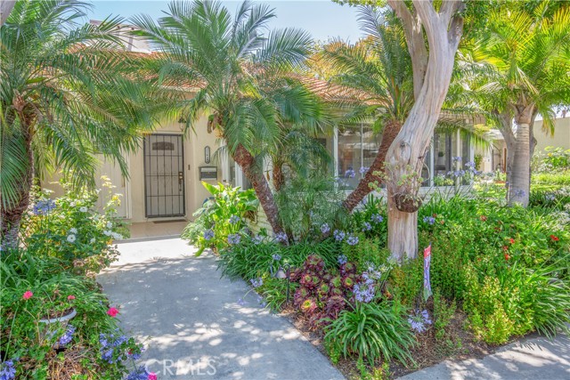 2164 Via Mariposa E, Laguna Woods CA: https://media.crmls.org/medias/3cbe1682-3992-462e-ad56-26c0bb3e0c02.jpg
