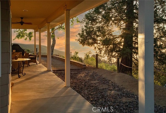 Image 14 of 64 For 38736 Oak Glen Road