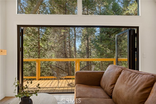 Detail Gallery Image 22 of 38 For 385 Kuffel Canyon Rd, Lake Arrowhead,  CA 92352 - 3 Beds | 2 Baths