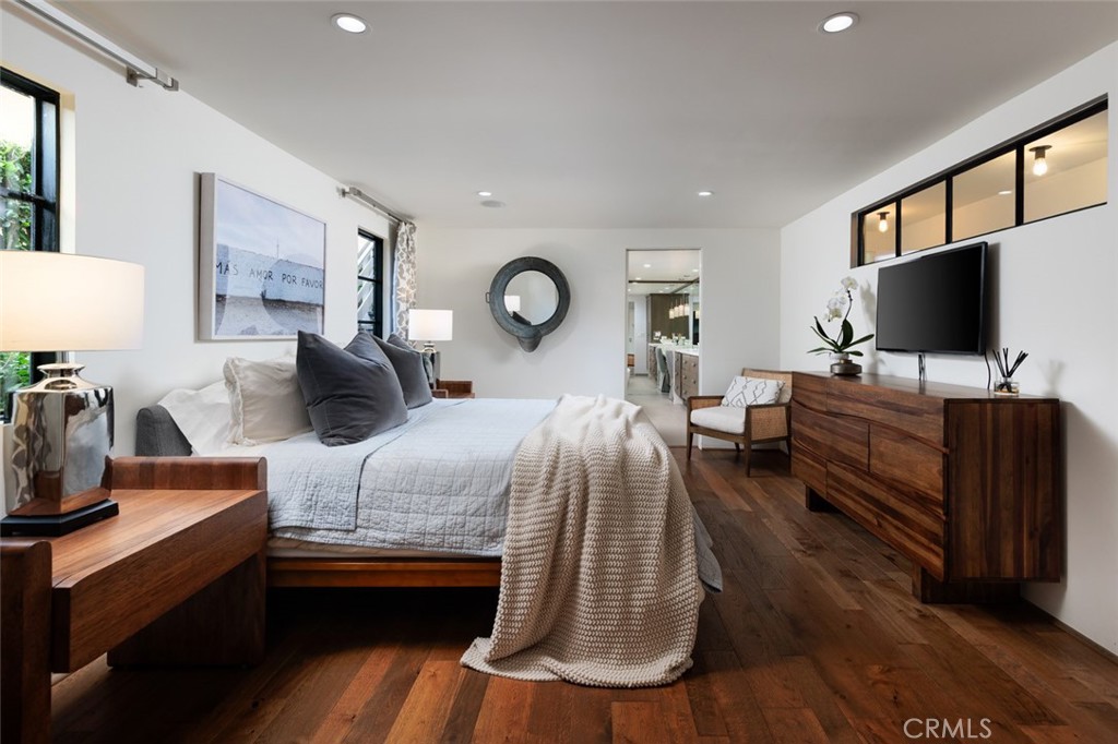 MLS #OC25127533 img 41