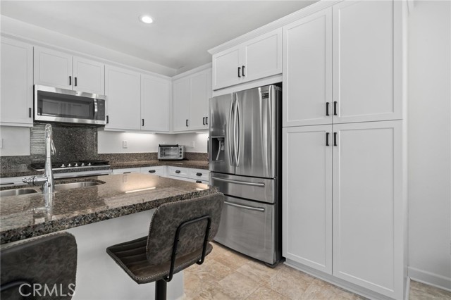 Detail Gallery Image 16 of 46 For 15779 Molly Ave, Chino,  CA 91708 - 4 Beds | 3 Baths